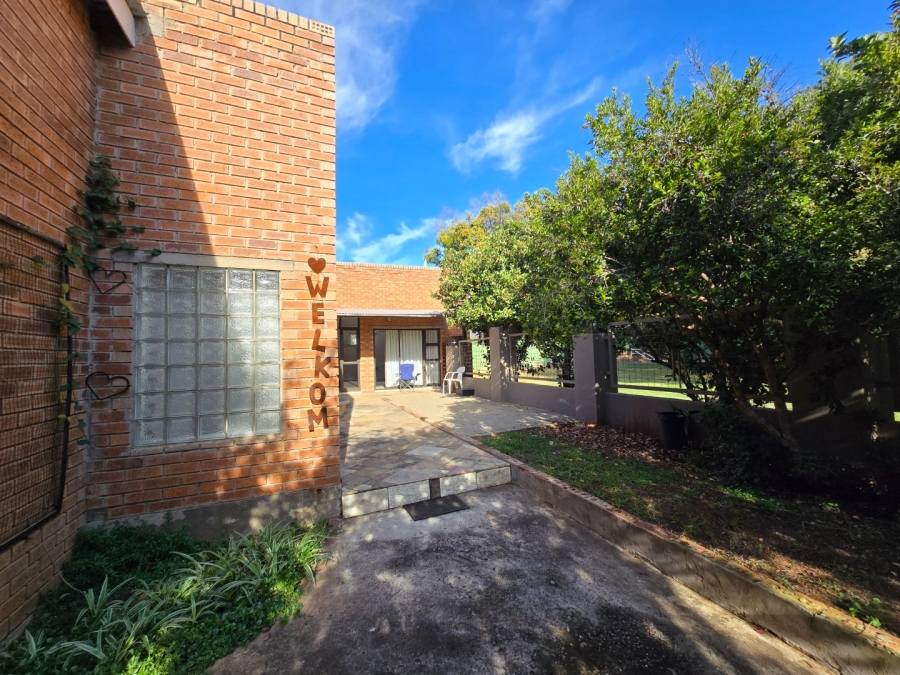 4 Bedroom Property for Sale in Dan Pienaar Free State